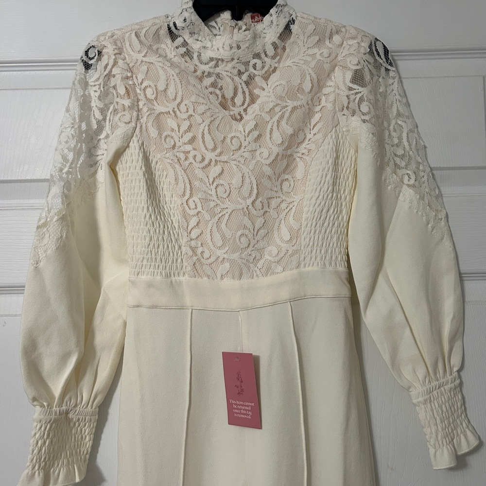 Elegant Lace Long Sleeve Dress